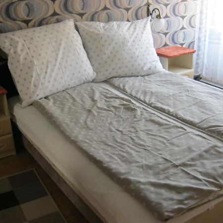 Kitti Apartman Балатонбоглар Экстерьер фото